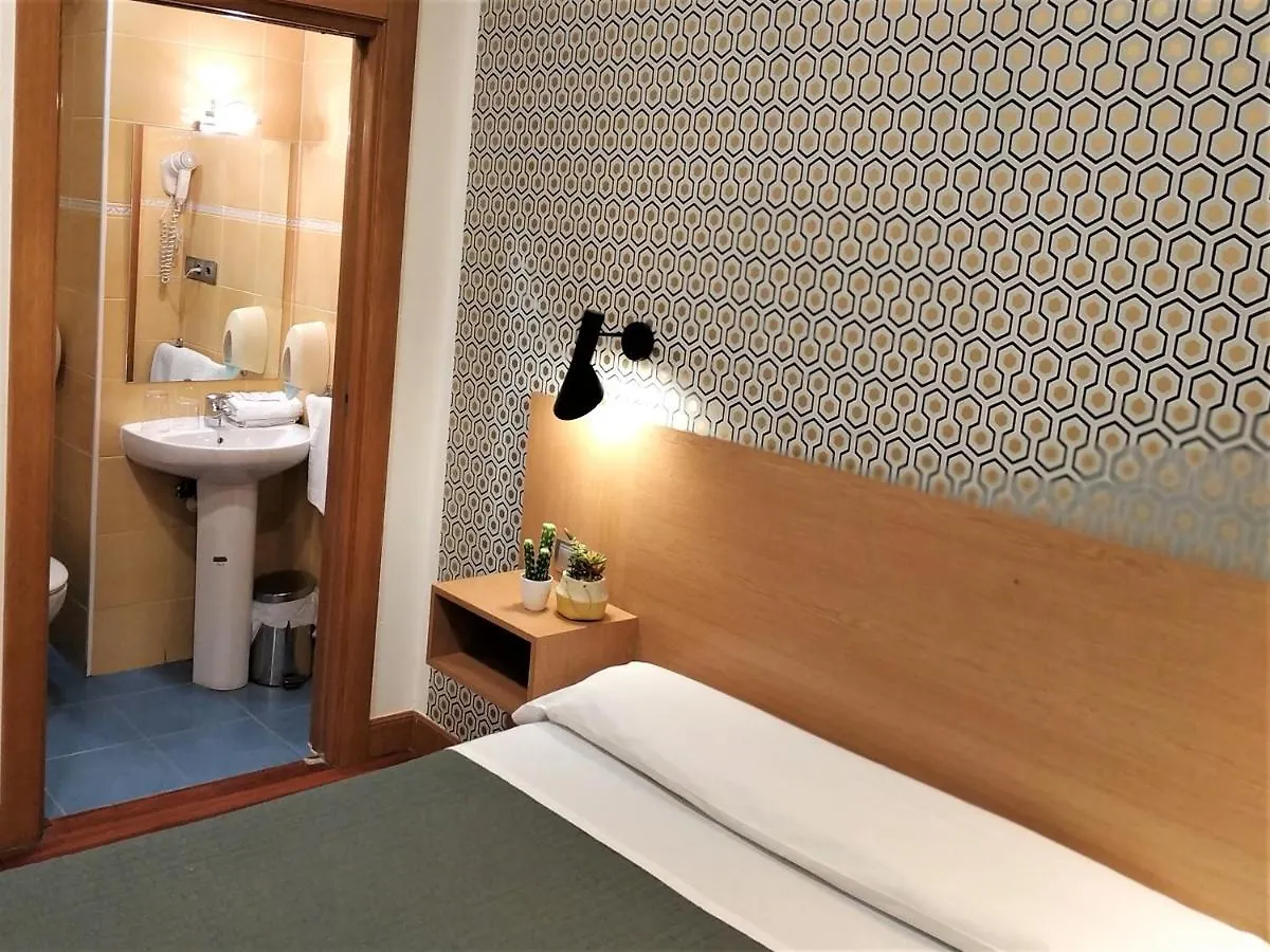 Roquefer Bilbao Central Rooms 0*,
